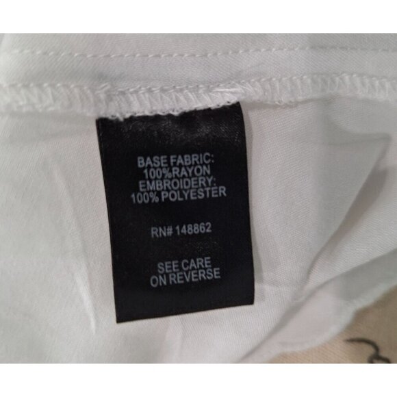 EUC Torrid White Eyelet Challis Tie Front Blouse/Torrid Size 00 (Size 10) - Picture 6 of 7